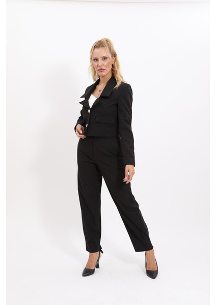 V Yaka Kısa Ceket & Paçası Pileli Pantolon-Siyah fiyatları