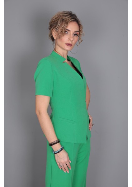 Tokalı Kısa Kollu Ceket & Yüksek Bel Bol Paça Pantolon Takım-Yeşil modelleri