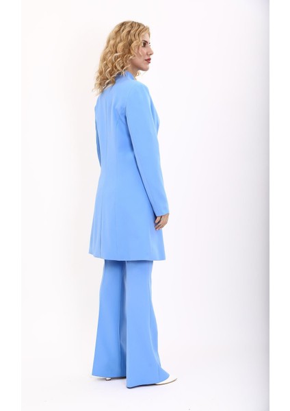 Kendinden Dik Yakalı Tek Düğmeli Uzun Ceket & Ispanyol Paça Pantolon-Gökyüzü modelleri