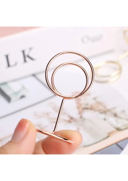 Gold-Style1-Size2 Düğün Masaüstü Dekorasyon Yeri Kart Tutucu Romantik Fotoğraf Klip Gül Altın/altın/gümüş Masa Numarası Standı Düğün Malzemeleri (Yurt Dışından) fırsatları