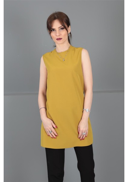 Sıfır Yaka Kolsuz Bluz-Fıstık