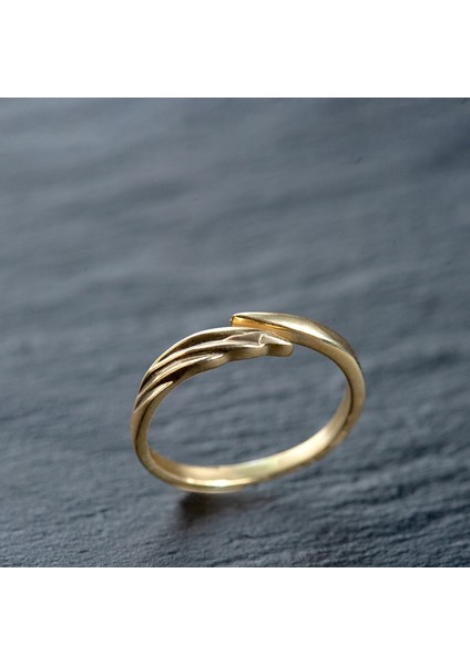 925 Ayar Gold Premium Dalga Formlu Gümüş Kadın Yüzük