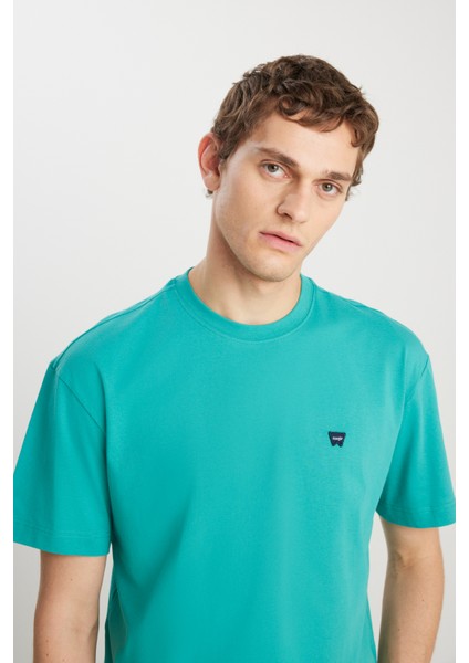 %100 Pamuk Relaxed Fit Geniş Kesim Minimal Logo Yeşil Tişört fırsatları