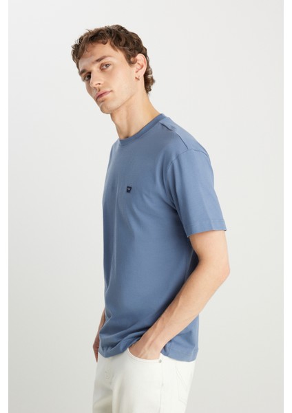 %100 Pamuk Relaxed Fit Geniş Kesim Bisiklet Yaka Minimal Logo Açık Mavi Tişört fiyatları