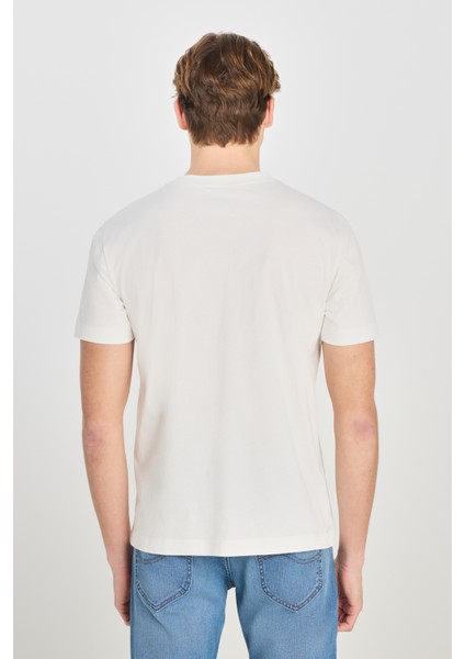 %100 Pamuk Regular Fit Normal Kesim Bisiklet Yaka Baskılı Ekru Tişört indirimleri