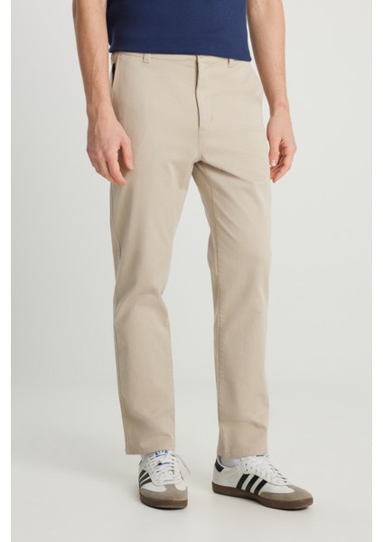 Slim Fit Dar Kesim Normal Bel Darpaça Bej Chino Pantolon modelleri