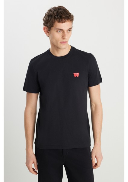 %100 Pamuk Regular Fit Normal Kesim Minimal Logo Siyah Tişört fiyatları