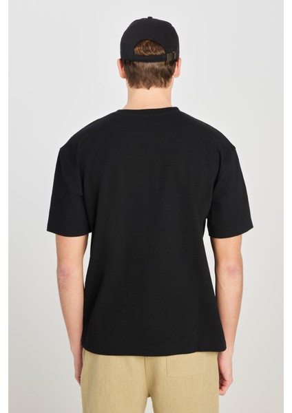 Relaxed Fit Geniş Kesim Bisiklet Yaka Pamuklu Siyah Tişört indirimleri
