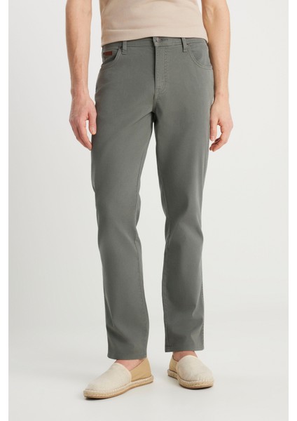 Texas Straight Fit Düz Kesim Normal Bel Pamuklu Esnek Yeşil Pantolon modelleri