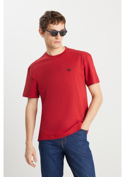 %100 Pamuk Relaxed Fit Geniş Kesim Minimal Logo Kırmızı Tişört