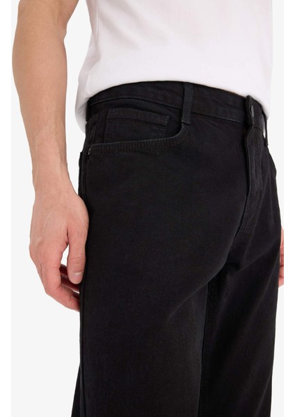 Sergio Regular Fit Normal Kalıp Normal Bel Boru Paça Siyah Jean Pantolon E1933AX25SP indirimleri