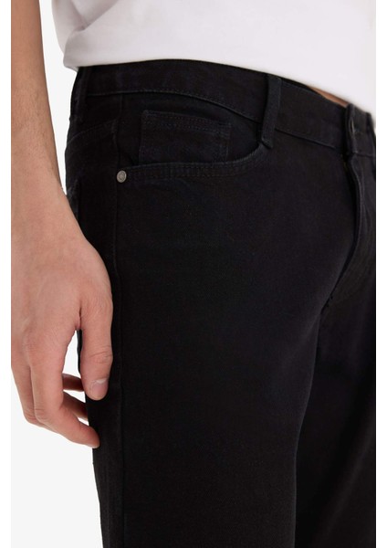 Pedro Slim Fit Dar Kalıp Normal Bel Dar Paça Siyah Jean Pantolon E1928AX25SP indirimleri