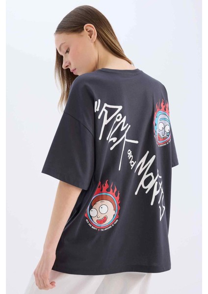 Coool Rick and Morty Oversize Geniş Kalıp Bisiklet Yaka Sırt Baskılı Kısa Kollu Tişört D9127AX25SM