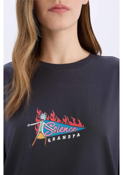 Coool Rick and Morty Oversize Geniş Kalıp Bisiklet Yaka Sırt Baskılı Kısa Kollu Tişört D9127AX25SM indirimleri