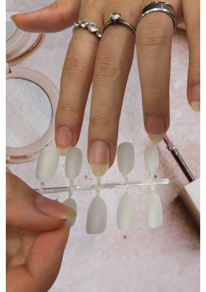 100 Adet Jel Tips XSMALL Beden OVAL KISA Takma Tırnak Seti Özel Kutuda ve Yapıştırıcı Hediyeli