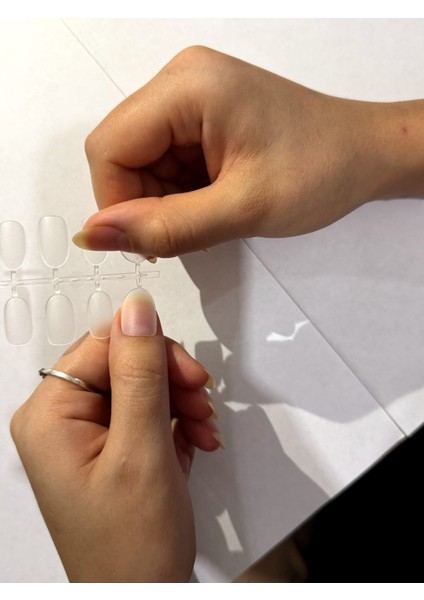 100 Adet Jel Tips XSMALL Beden OVAL KISA Takma Tırnak Seti Özel Kutuda ve Yapıştırıcı Hediyeli