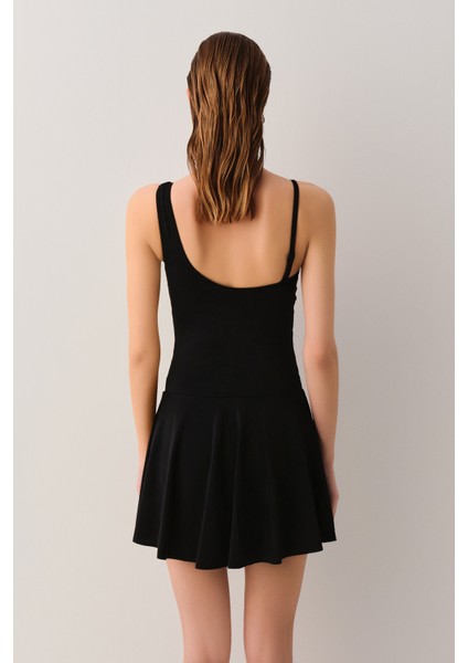 Tek Omuz Etekli Korseli Toparlayıcı Mayo fırsatları