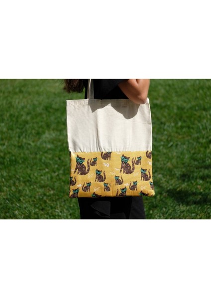 Renkli kedi desenli kanvas çanta, iç cepli ve cırtlı, 36x40 cm, beyaz