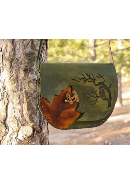 El yapımı unisex yeşil baykuş desenli hakiki deri orta boy çanta