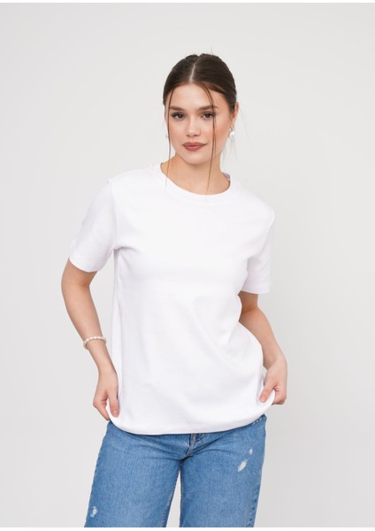 Regular Fit Bisiklet Yaka Kadın T-Shirt