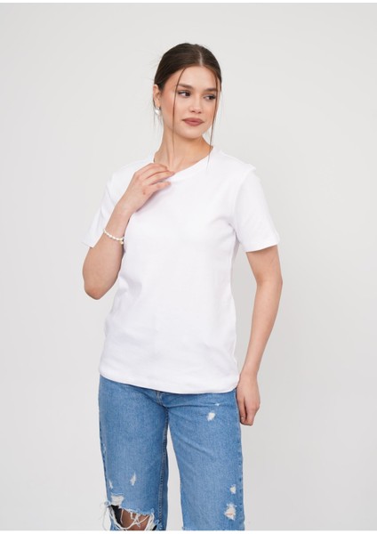 Regular Fit Bisiklet Yaka Kadın T-Shirt