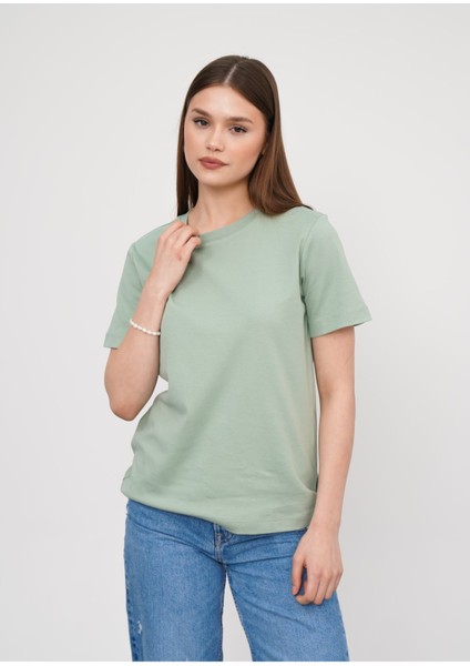 Regular Fit Bisiklet Yaka Kadın T-Shirt modelleri