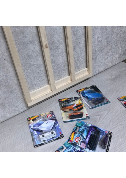 Premium Kart Rafı Hot Wheels , Matchbox Uyumlu Kart Koleksiyoner Doğal Ahşap Sergileme Vitrini indirimleri