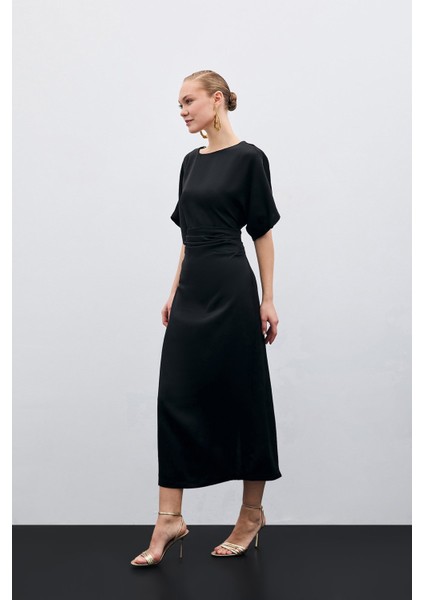 Büzgü Detaylı Krep Saten Elbise - Siyah fiyatları