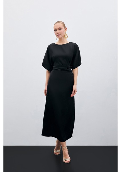 Büzgü Detaylı Krep Saten Elbise - Siyah modelleri