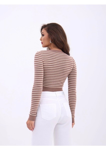 42211 Triko Çizgili Cropvizonkrem indirimleri