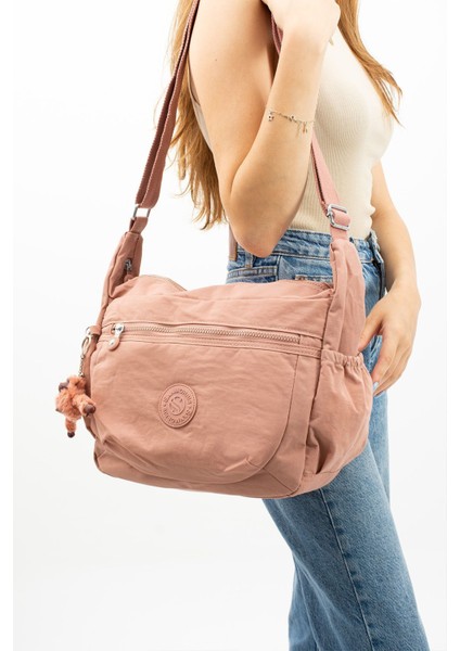 Renkli, suya dayanıklı hafif ve şık çapraz çanta, günlük ve seyahat için ideal fiyatları