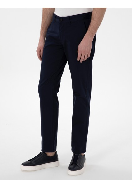 Erkek Lacivert Regular Fit Basic Kanvas Pantolon 50305473-VR033