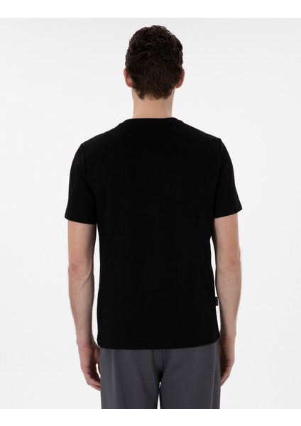 Erkek Siyah Regular Fit Tişört 50302611-VR046 indirimleri
