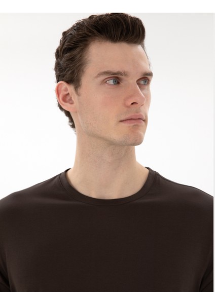 Erkek Kahverengi Slim Fit Merserize Basic Tişört 50302560-VR029