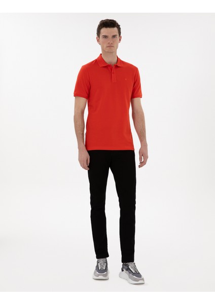 Erkek Kırmızı Slim Fit Kıvrılmaz Polo Yaka Basic Tişört 50302561-VR030 fırsatları