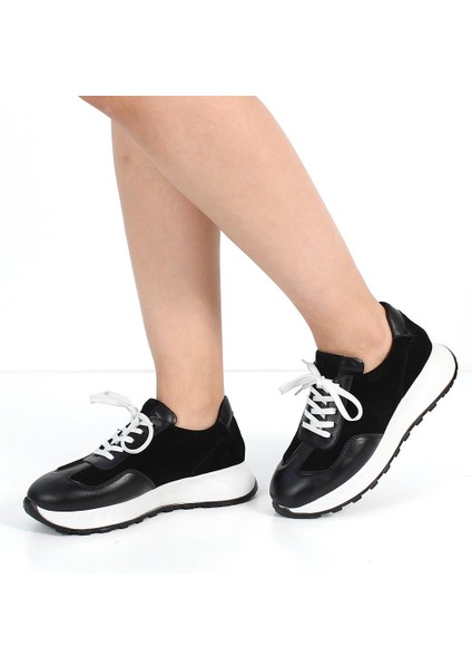 Kadın Siyah Bağcıklı Kalın Tabanlı Süet Deri Sneaker