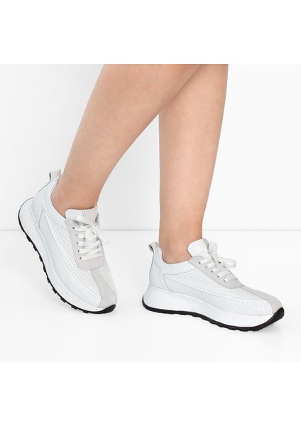Kadın Beyaz Bağcıklı Kalın Tabanlı Süet Deri Sneaker fiyatları