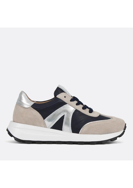 Kadın Bej Lacivert Bağcıklı Süet Deri Sneaker