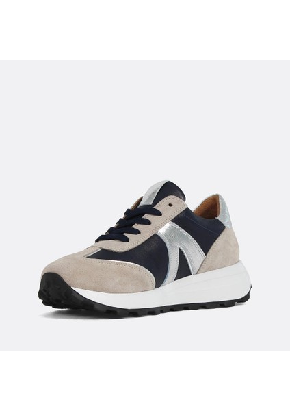 Kadın Bej Lacivert Bağcıklı Süet Deri Sneaker