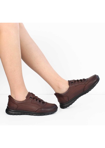 Kadın Kahverengi Bağcıklı Deri Ayakkabı fiyatları