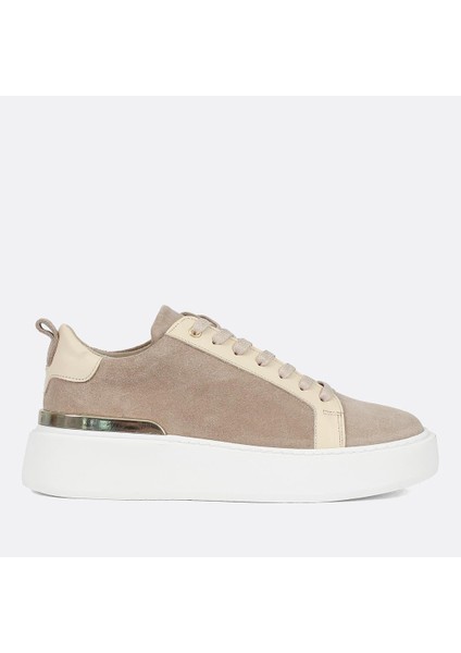 Kadın Bej Bağcıklı Kalın Tabanlı Süet Deri Sneaker