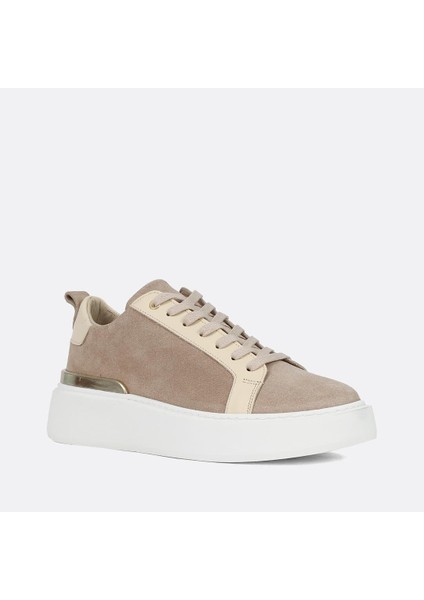Kadın Bej Bağcıklı Kalın Tabanlı Süet Deri Sneaker