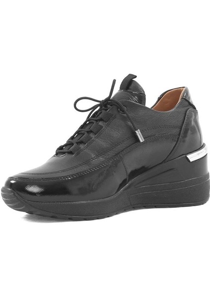 Kadın Siyah Dolgu Topuklu Rugan Deri Sneaker fırsatları