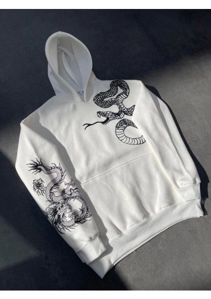 Uzun Kol Kapşonlu Baskılı Sweatshirt