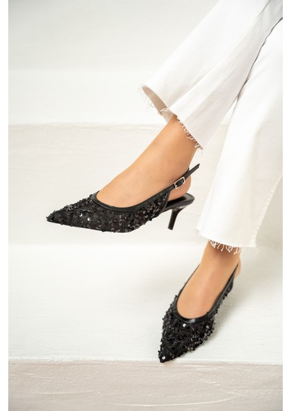 Pulla Siyah Arkası Açık Pul Süslemeli Kadın Topuklu Ayakkabı fırsatları