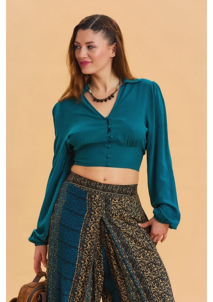 Gömlek Yaka Düğme Detaylı Crop Bluz