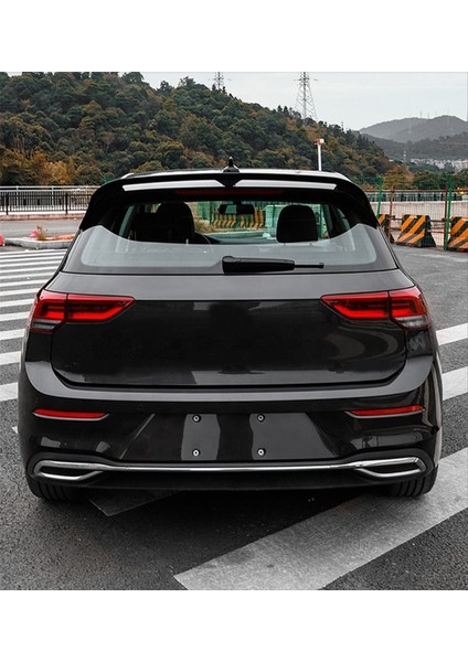 Volkswagen Golf 8 Için Spoiler Piano Black modelleri