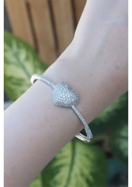 Vip Seri Pirinç Zirkon Taşlı Gümüş Renk Kalp Model Kelepçe fiyatları