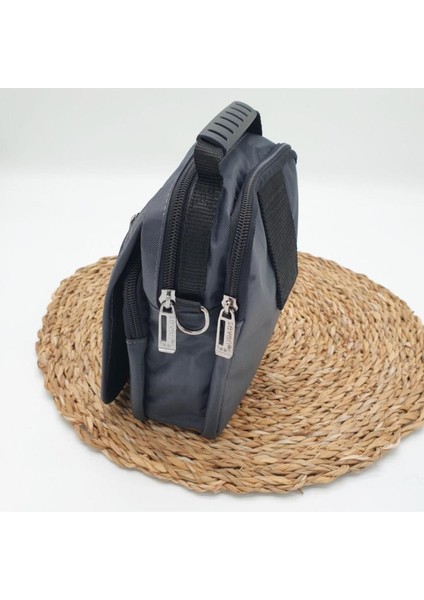 Yatay Fermuar Model Küçük Boy Erkek El Çantası fırsatları