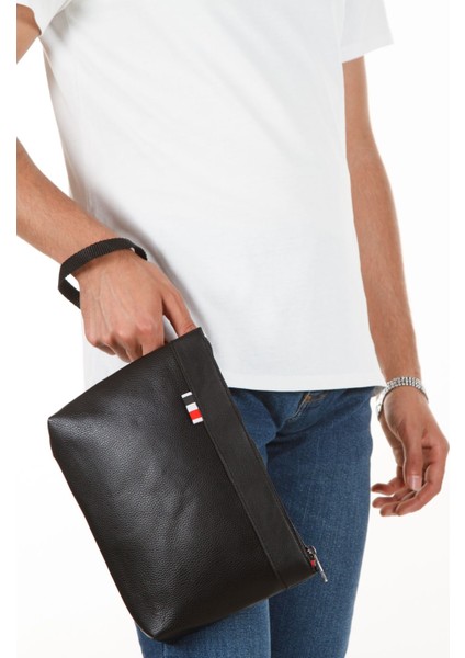 Şık ve kullanışlı orta boy el çantası, suni deri, bilek askılı, siyah renk